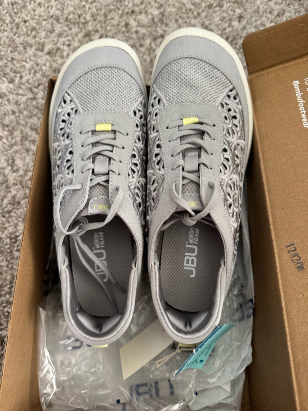 Women’s JBU Solar Casual Sneaker size 8